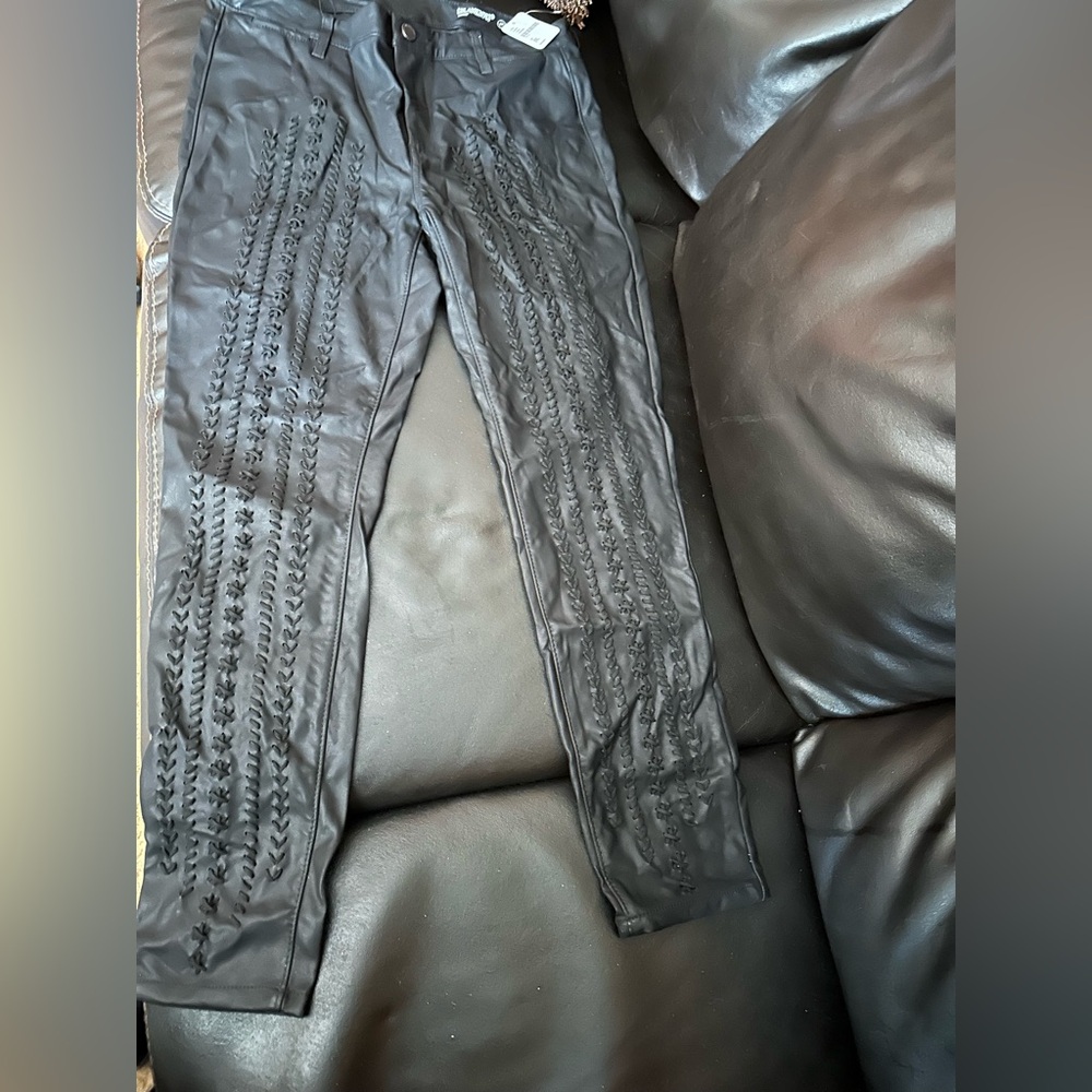 NWT’s Free People/Blank NYC Size 31 Lattice Vegan Leather Pants 👀